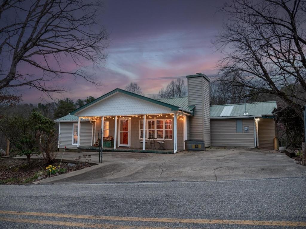 Hibernation Station Bryson City Exterior foto